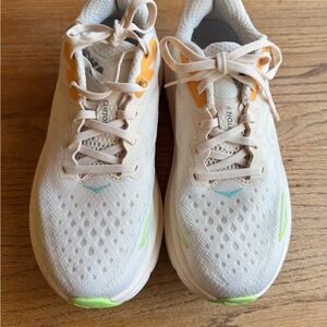 Women's Hoka Clifton 9 Athletic Shoes